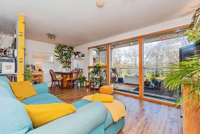 1 Bedroom Flat For Sale In Chorlton Park Flats, Barlow Moor Road, Chorlton, Greater Manchester, M21