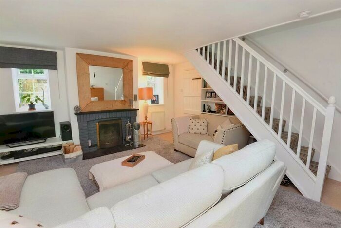 2 Bedroom Detached House For Sale In Wood Lane, Stalbridge, Sturminster Newton, DT10