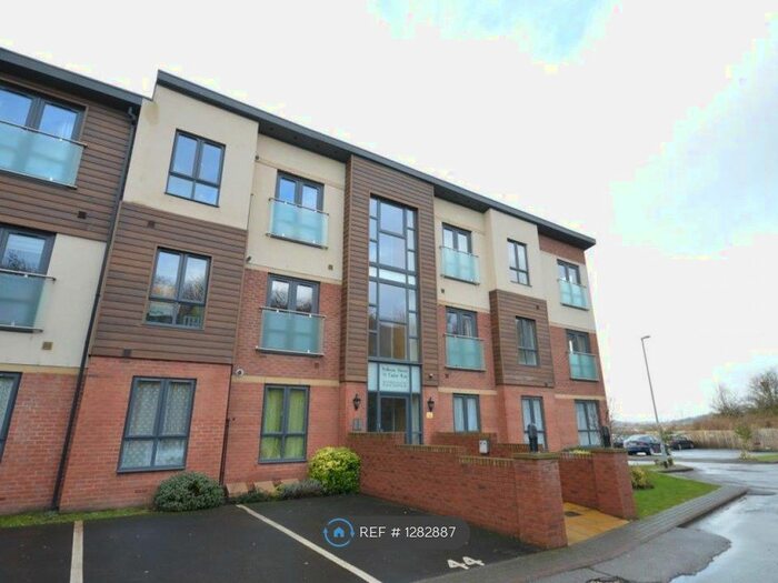 2 Bedroom Flat To Rent In Tudor Court, Leeds LS11
