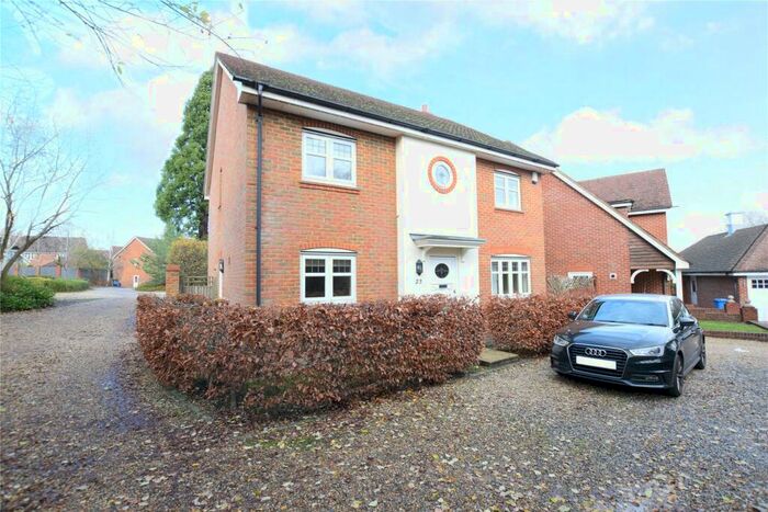4 Bedroom Detached House To Rent In Chineham Close, Fleet, Hampshire, GU51