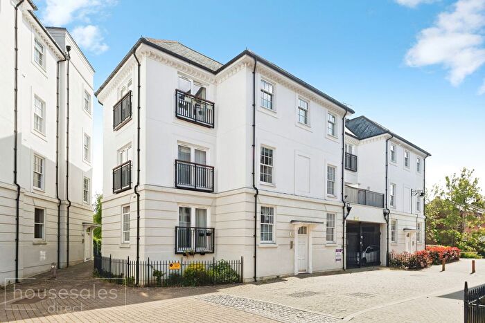 2 Bedroom Flat For Sale In Old Watling Street, Canterbury, CT1