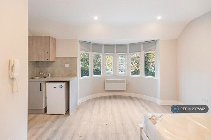 Studio To Rent In Wandle Bank, Croydon, CR0