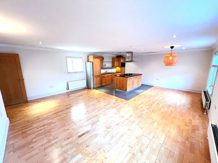 2 Bedroom Flat To Rent In Crescent Road, Tunbridge Wells, TN1