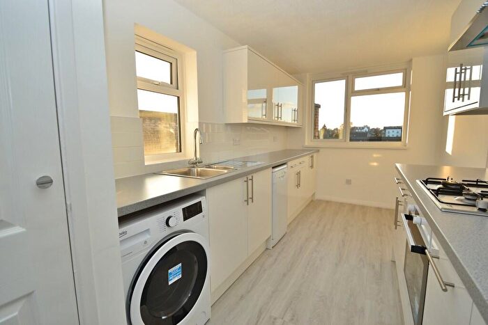 2 Bedroom Apartment To Rent In King Charles Road, Surbiton, KT5