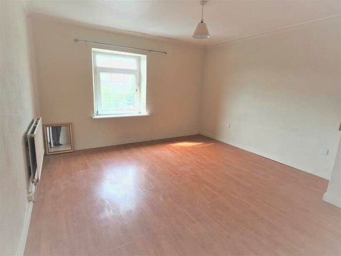 2 Bedroom Cottage House To Rent In Hague Bar Road, New Mills, High Peak