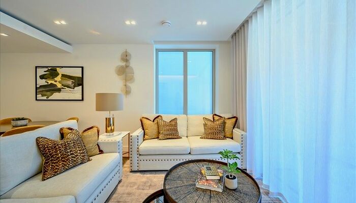 2 Bedroom Flat To Rent In Garrett Mansions, Edgware Road, London, W2