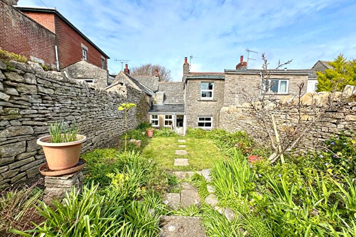 2 Bedroom Terraced House For Sale In High Street, Langton Matravers, BH19 - Photo 3