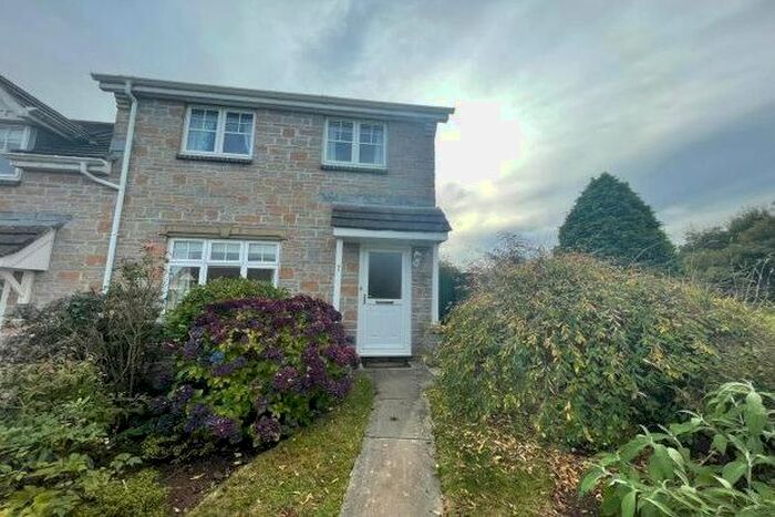 3 Bedroom Semi-Detached House To Rent In Carthew Close, Liskeard, PL14