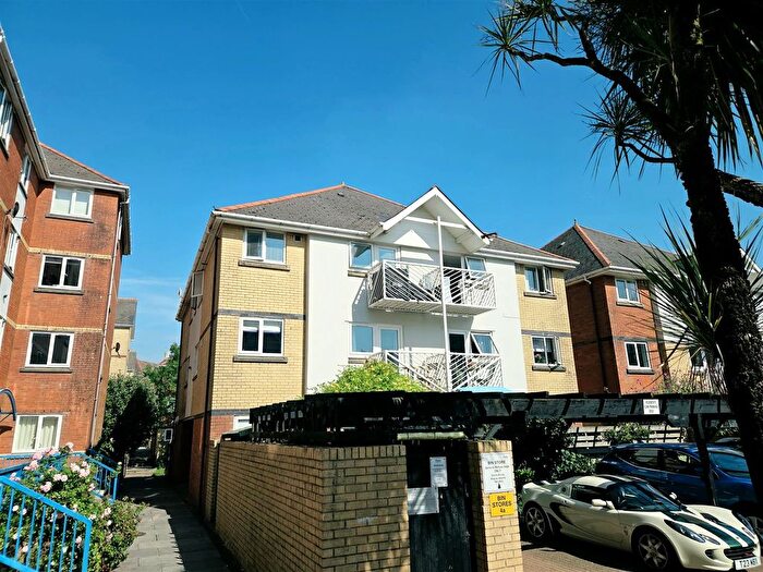 Studio For Sale In Highmoor, Marina, Swansea, SA1