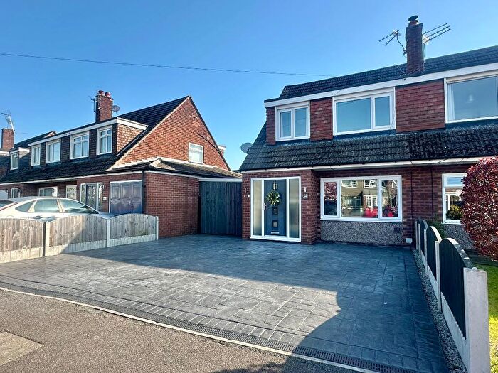 3 Bedroom Semi Detached House For Sale In Penrhyn Crescent, Hazel Grove, Stockport, SK7