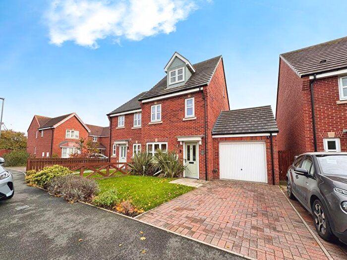 3 Bedroom Semi Detached House For Sale In Dune Walk, Blyth, NE24