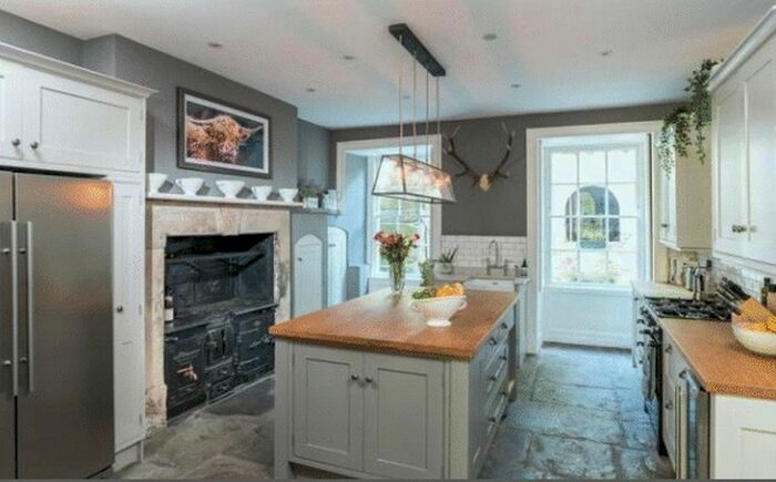 3 Bedroom Flat To Rent In Cornwallis Crescent, Clifton, Bristol, BS8