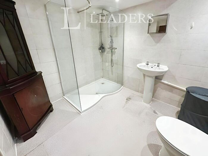 1 Bedroom Flat To Rent In Willoughby Road, IP2