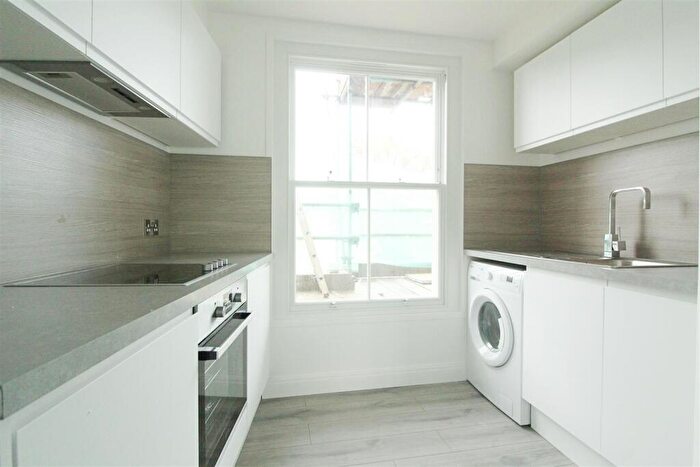 Studio To Rent In Buckingham Place - Modern Studio, BN1