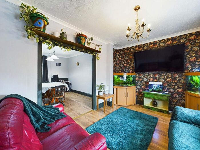 3 Bedroom Semi-Detached House For Sale In Danlan Road, Pembrey, Burry Port, SA16