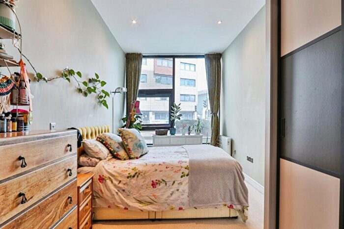 1 Bedroom Apartment For Sale In High Street North, Poole, BH15