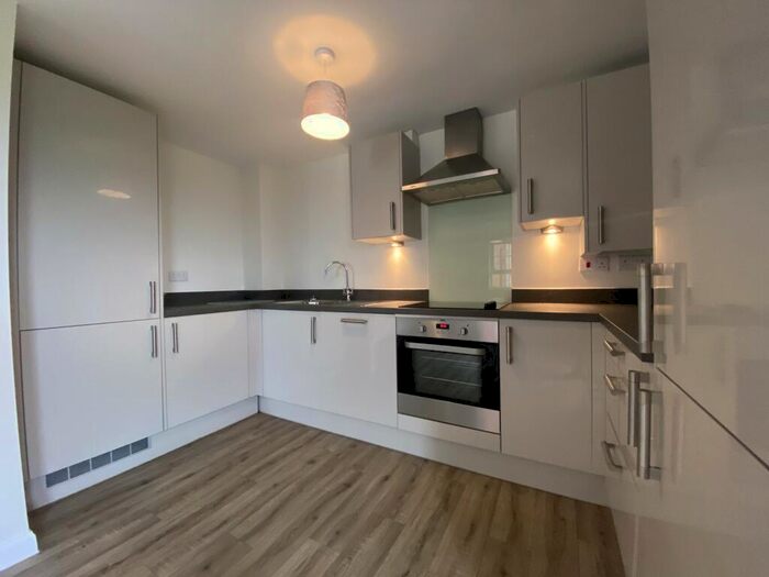 2 Bedroom Flat To Rent In Bramble Close, Victoria Way, Southport., PR8
