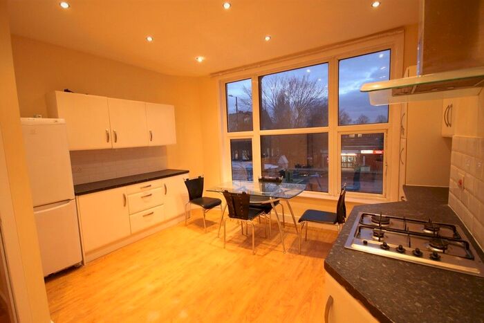 4 Bedroom Flat To Rent In Wilbraham Road, Chorlton, M21