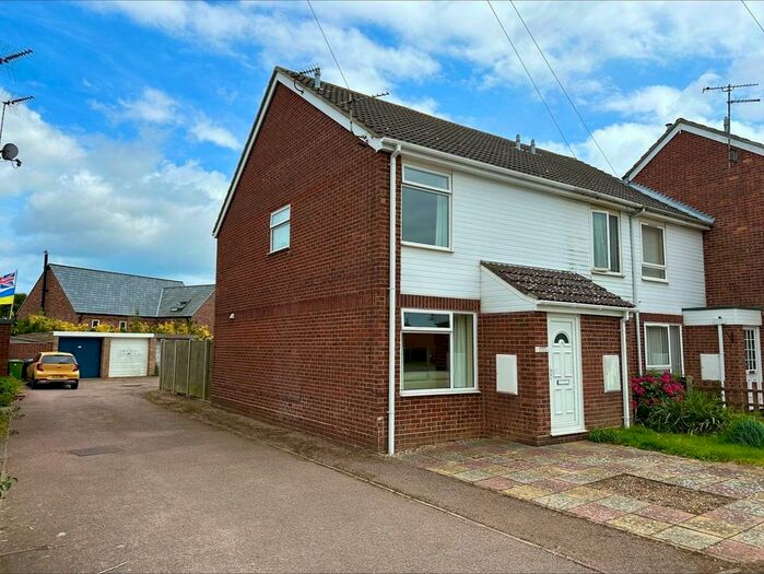 2 Bedroom End Of Terrace House For Sale In Marlborough Green Crescent, Martham, NR29