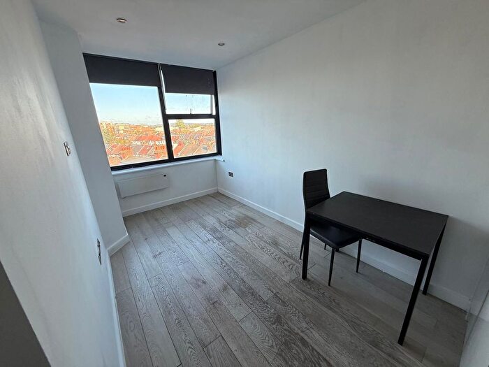 1 Bedroom Flat To Rent In Flat, - Northolt Road, Harrow, HA2