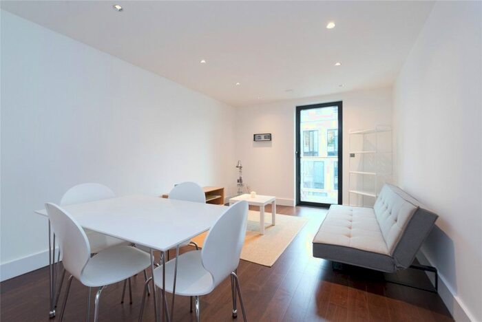 1 Bedroom Flat To Rent In Morea Mews, Highbury, Islington, London, N5