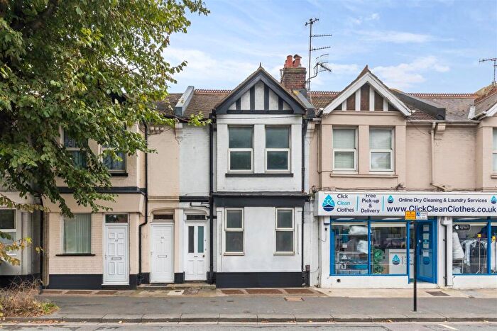 4 Bedroom Terraced House To Rent In Coombe Terrace, Brighton, BN2