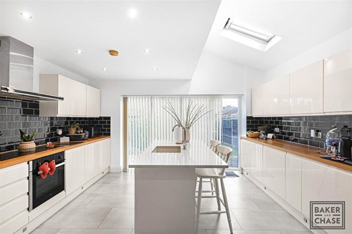 3 Bedroom End Of Terrace House To Rent In Gloucester Road, Enfield, EN2