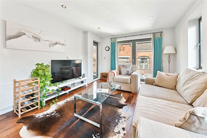 1 Bedroom Flat To Rent In Bagleys Lane, Fulham, London, SW6