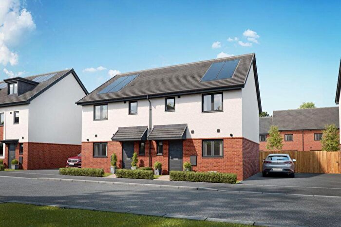 3 Bedroom Semi-Detached House For Sale In Farley Way, GL2