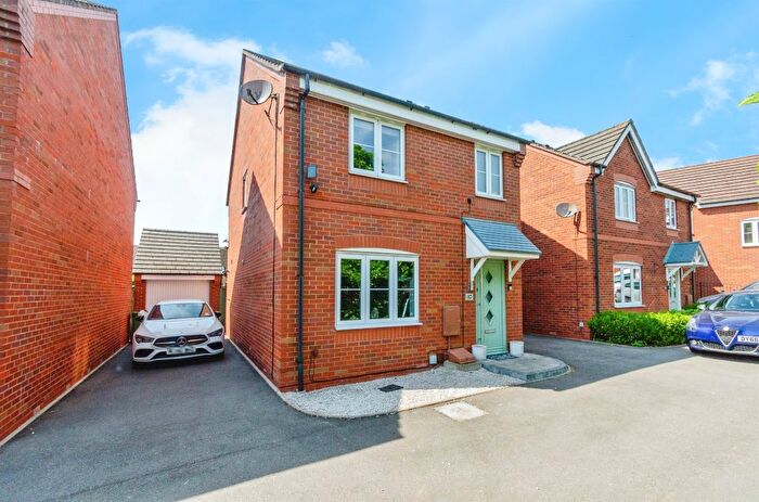 3 Bedroom Detached House For Sale In Rowan Close, Cannock, WS12