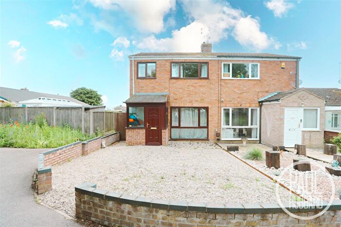 3 Bedroom Semi-Detached House For Sale In Lloyds Avenue, Kessingland, Suffolk, NR33