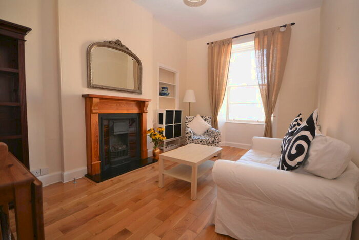 1 Bedroom Flat To Rent In Cheyne Street, Edinburgh, EH4