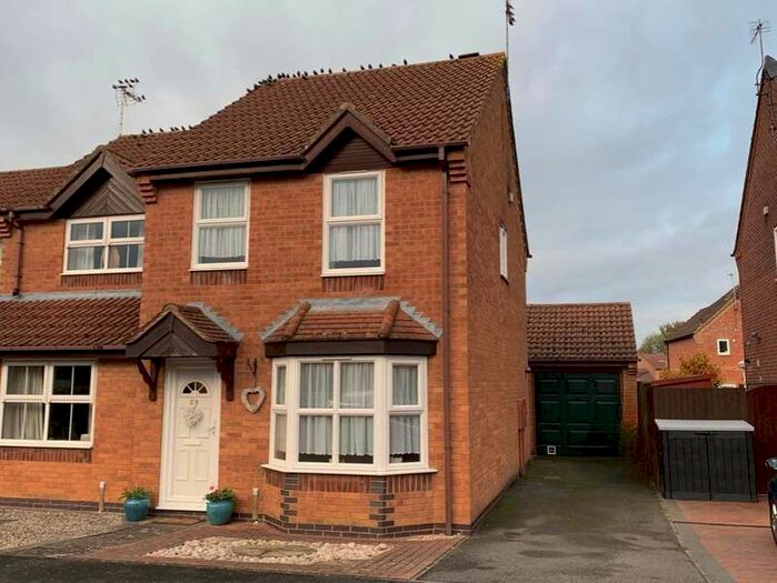 3 Bedroom Semi-Detached House To Rent In Deene Close, Market Harborough, Leicestershire, LE16