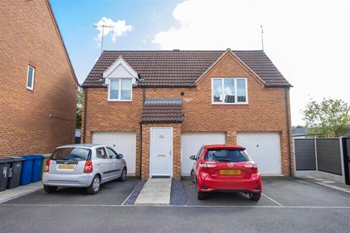 2 Bedroom Apartment For Sale In Canal Mews, Stonegravels, Chesterfield, S41