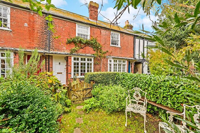 1 Bedroom Terraced House For Sale In Hylands Yard, Rye, TN31