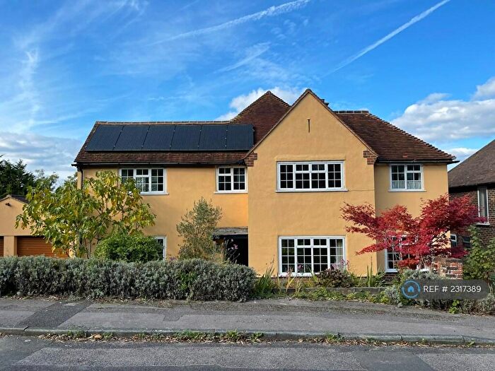 5 Bedroom Detached House To Rent In High View Road, Guildford, GU2