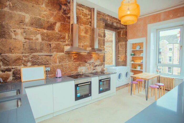 7 Bedroom Flat To Rent In Hmo Duke Street, Glasgow, G31