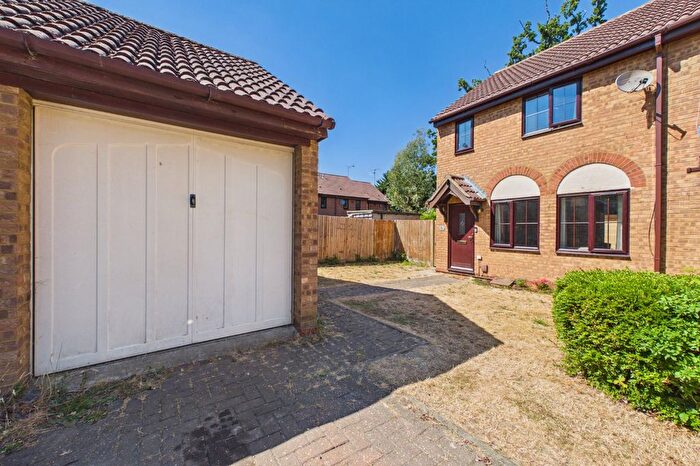 3 Bedroom Semi Detached House For Sale In Webb Court, Wokingham, Berkshire, RG40