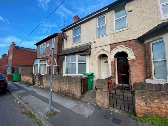 6 Bedroom Terraced House To Rent In Faraday Road, Nottingham, NG7