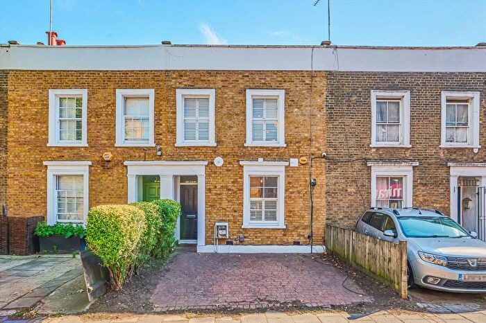 3 Bedroom Terraced House For Sale In Wandsworth Road, Clapham, SW8