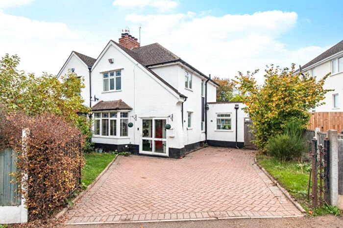 3 Bedroom Semi-Detached House For Sale In Oakfield Road, Kidderminster, Worcestershire, DY11