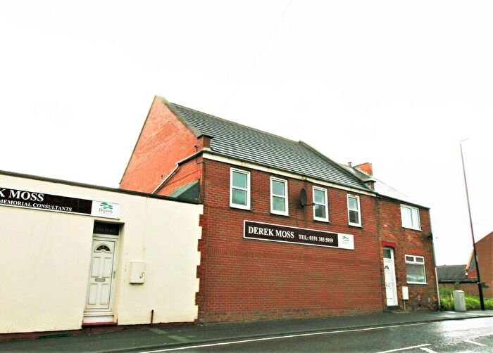 2 Bedroom Flat To Rent In Mill Pit, Houghton Le Spring, DH4