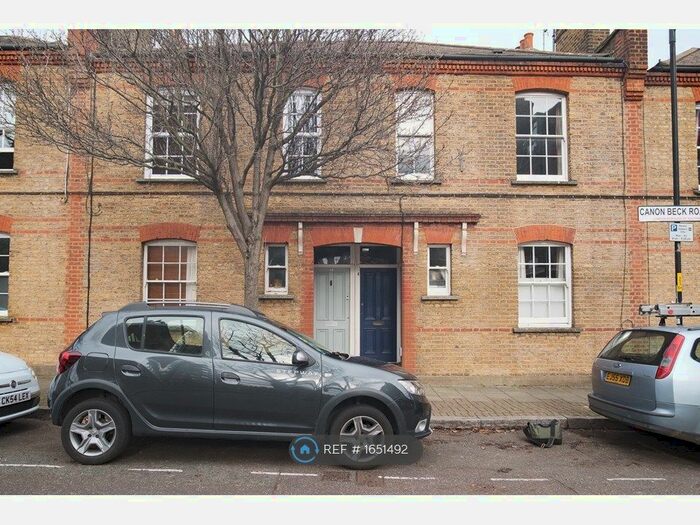 2 Bedroom Flat To Rent In Canon Beck Road, London, SE16
