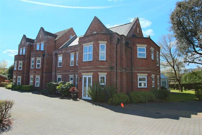 1 Bedroom Flat To Rent In Brooklyn Court, Main Road, Otterbourne, SO21