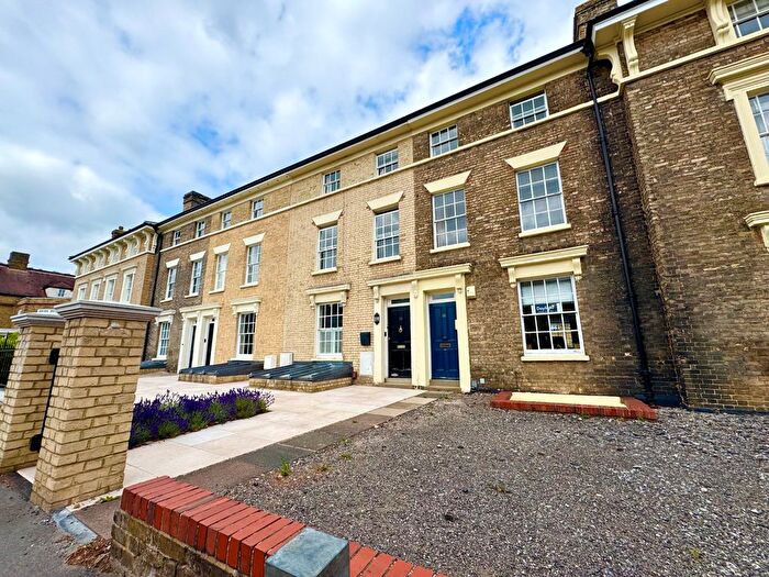 1 Bedroom Flat To Rent In New London Road, Chelmsford, CM2