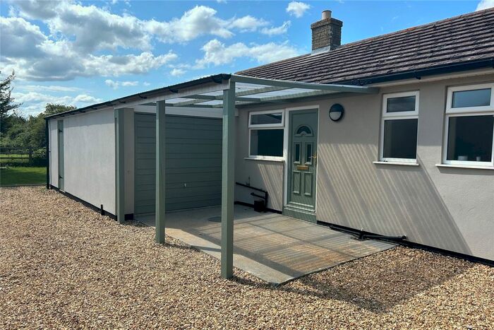3 Bedroom Detached Bungalow For Sale In Oasby, Grantham, NG32