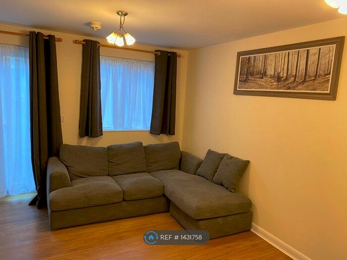 2 Bedroom Terraced House To Rent In Carpenter Road, Coventry, CV2