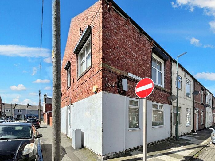 2 Bedroom Flat For Sale In Arnold Street, Boldon Colliery, NE35