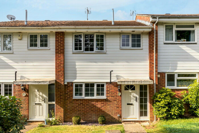 3 Bedroom Terraced House To Rent In Beech Hill, RH16