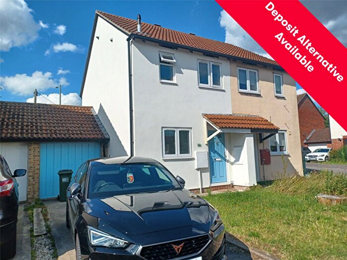 1 Bedroom Semi-Detached House To Rent In Broadfields, Littlemore, Oxford, Oxfordshire, OX4
